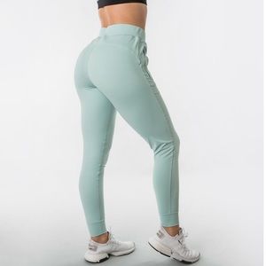 Alphalete premium joggers